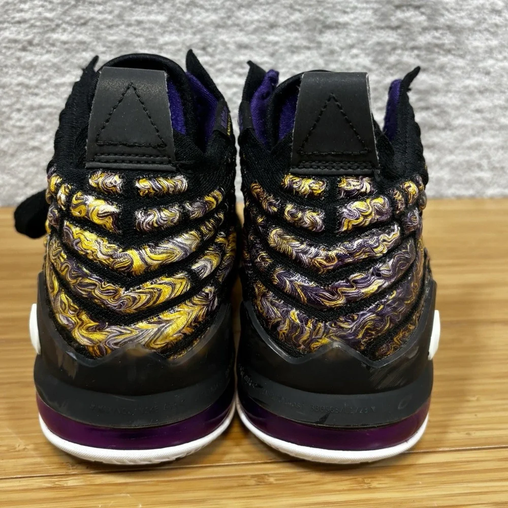 NIKE LEBRON XVII 17 LAKERS SHOES BQ5594-004 YOUTH 5.5 BLACK PURPLE HI TOP BOYS